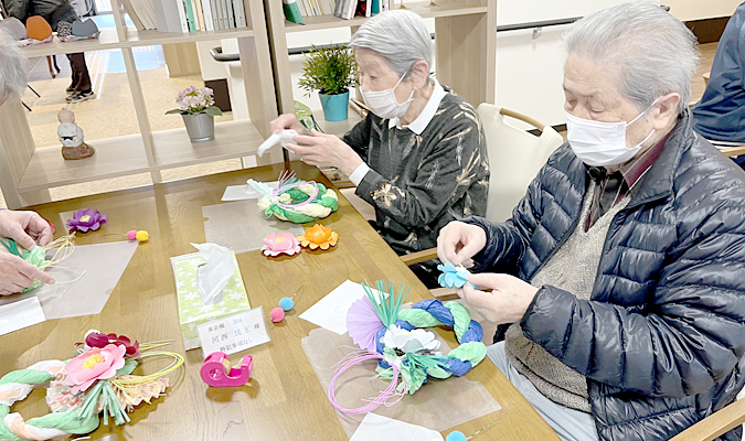 手作りしめ縄で新年の準備